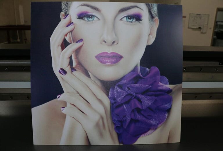 Printing sample on form board by large format uv printer WER-G2513UV